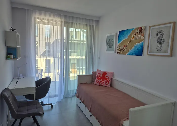 Krystal - Kompleks Hevenia * Pogorzelica (Gmina Rewal)